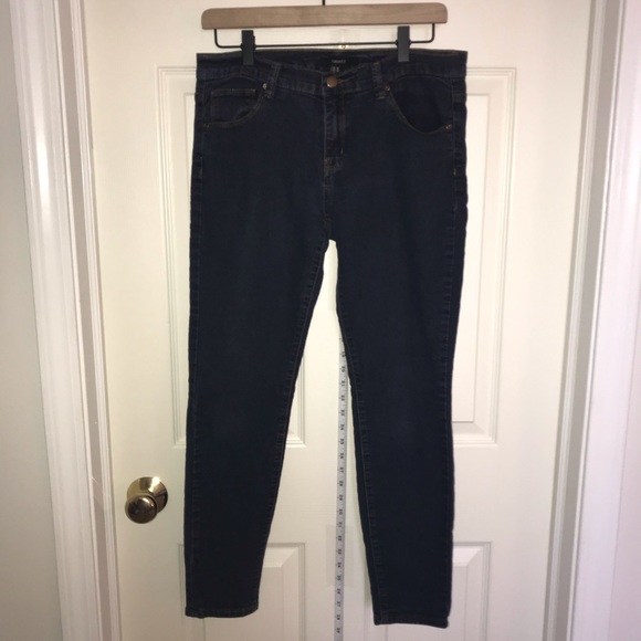 💥GUC! 30 Forever 21 Jeans - Picture 2 of 8